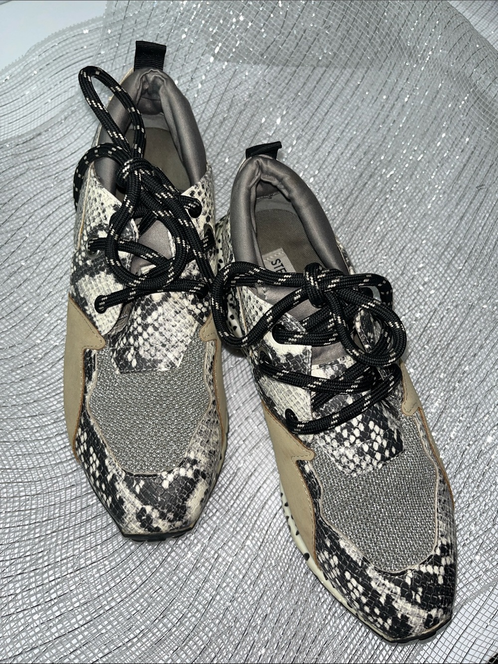 Steve Madden Cliff Sneaker – Natural Snake Multi Multi